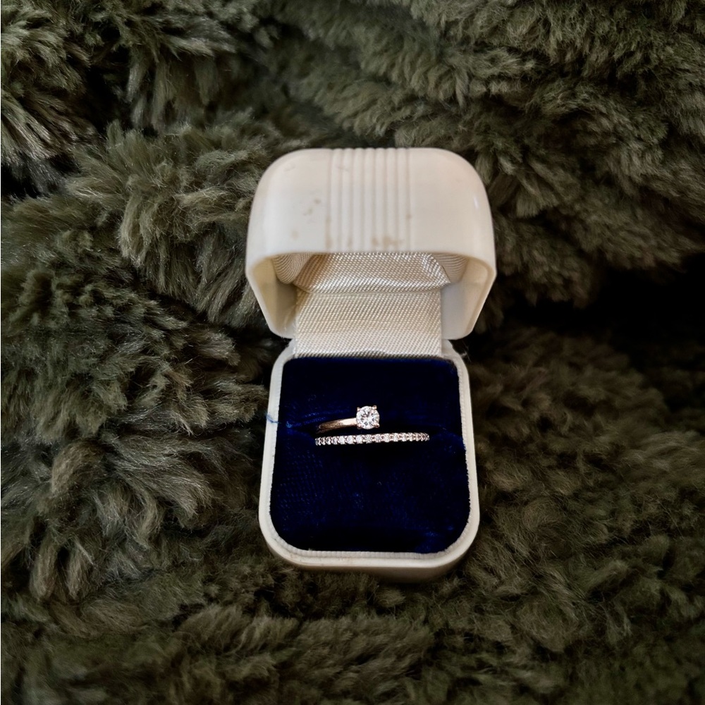 Elegant Unique 14k Rose Gold Natural Diamond Ring Size 6